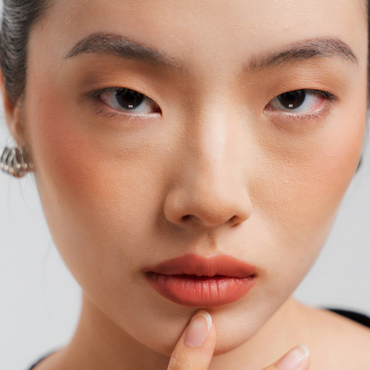 Soft Blur Lip Liner in Brick on fair skin