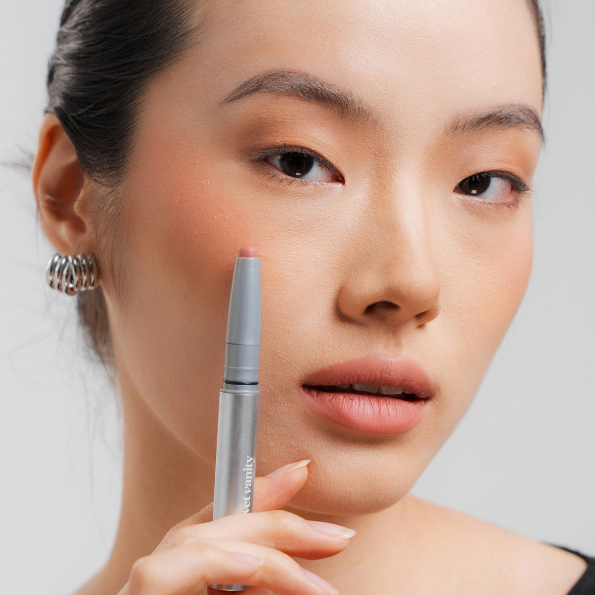 Soft Blur Lip Liner in Cashmere on fair skin